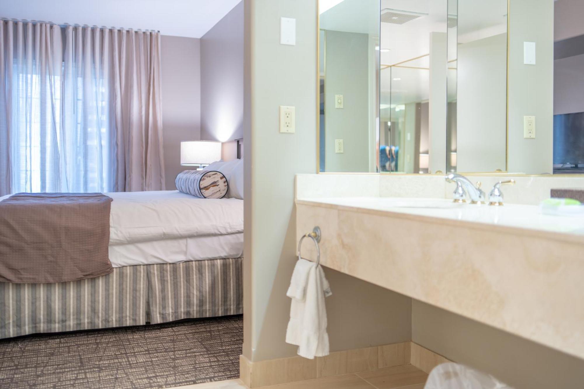 Horseshoe Valley Suites - The Azure Shanty Bay Luaran gambar