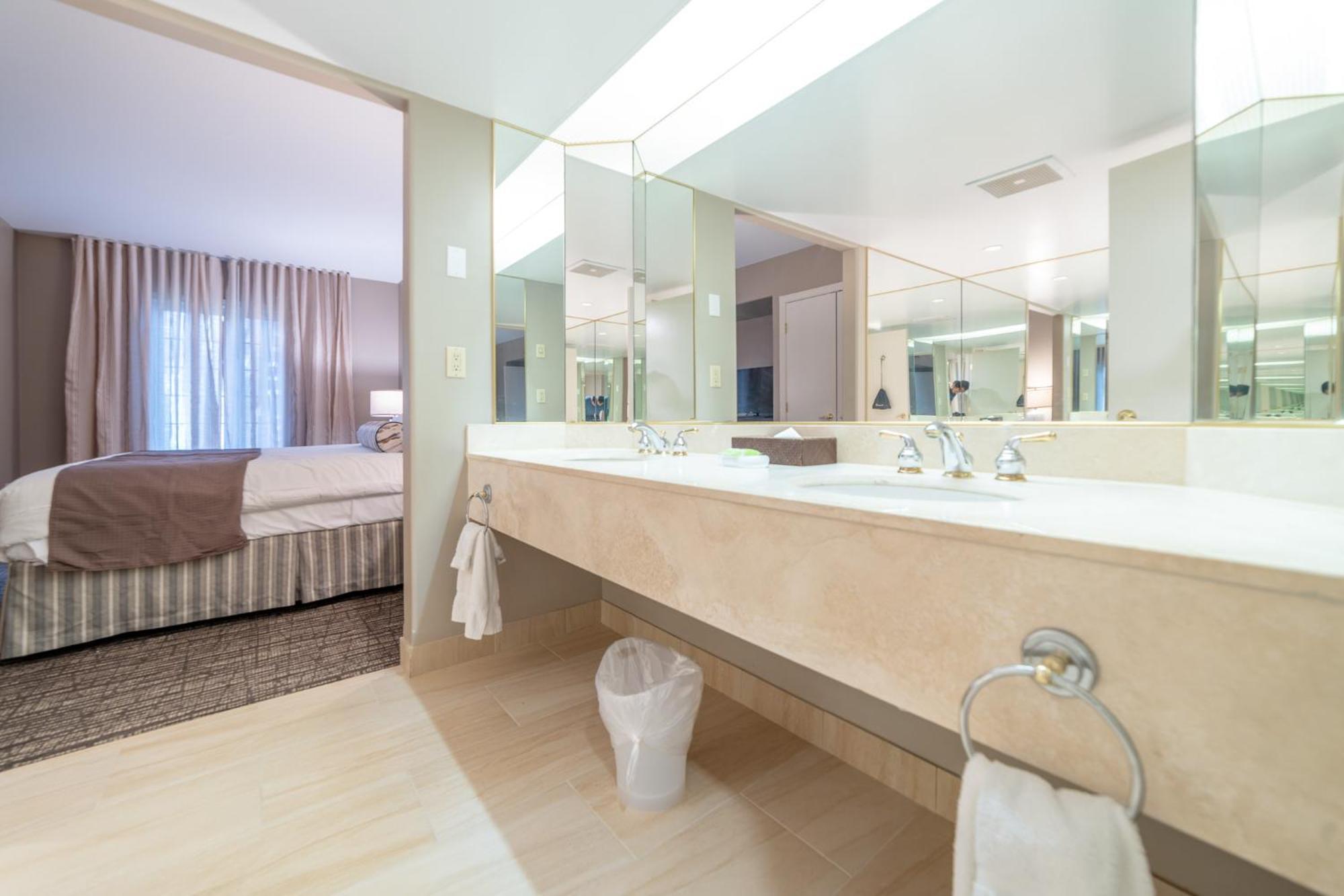 Horseshoe Valley Suites - The Azure Shanty Bay Luaran gambar